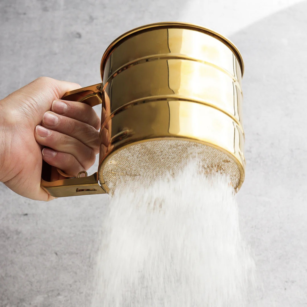 Tamizador Metálico Dorado para Repostería